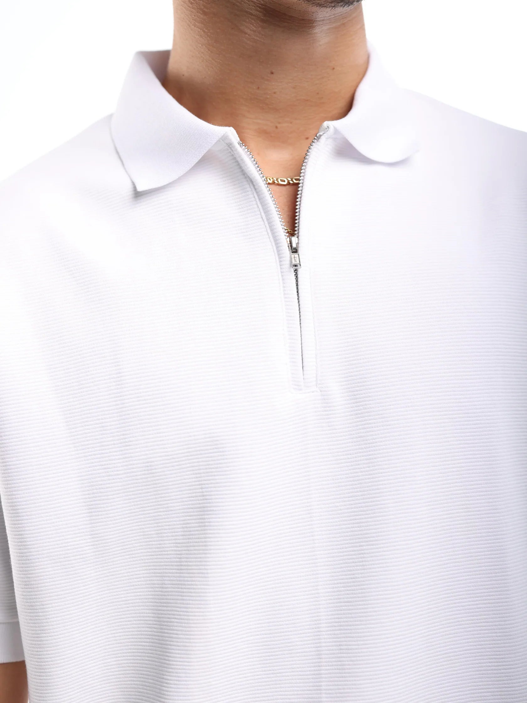 QUARTER ZIP