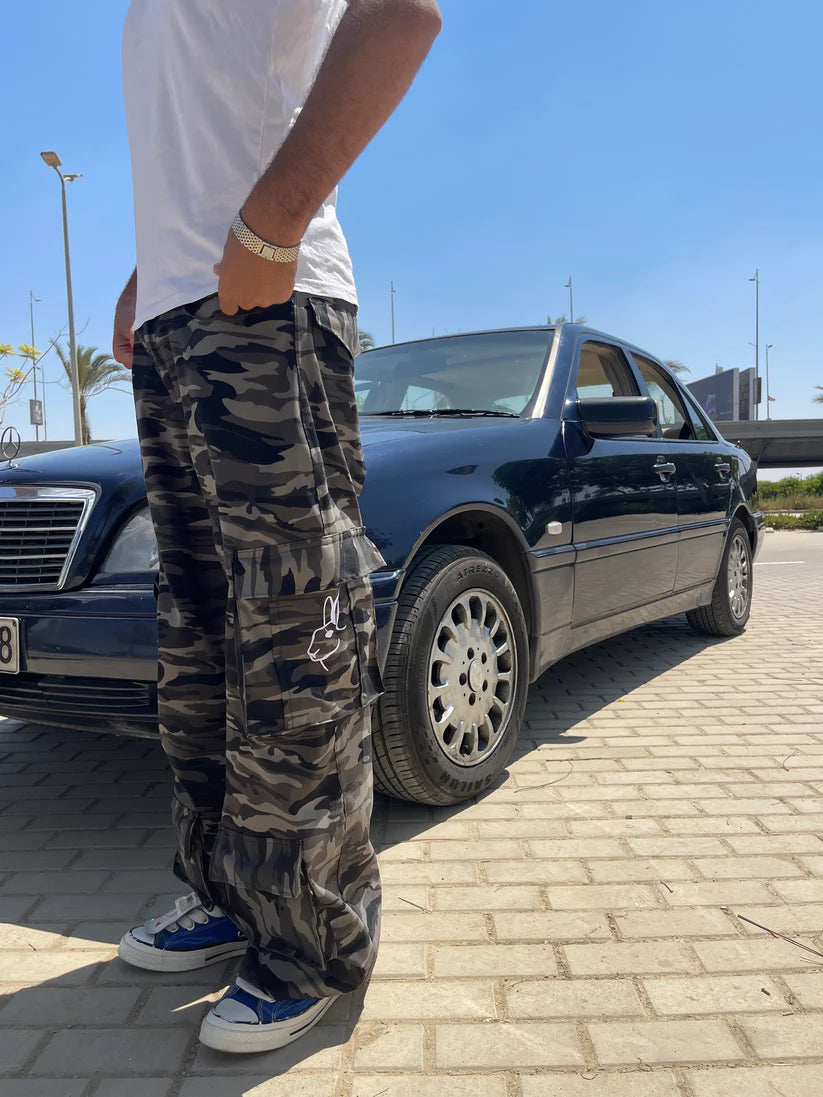 CARGO PANTS / CAMO