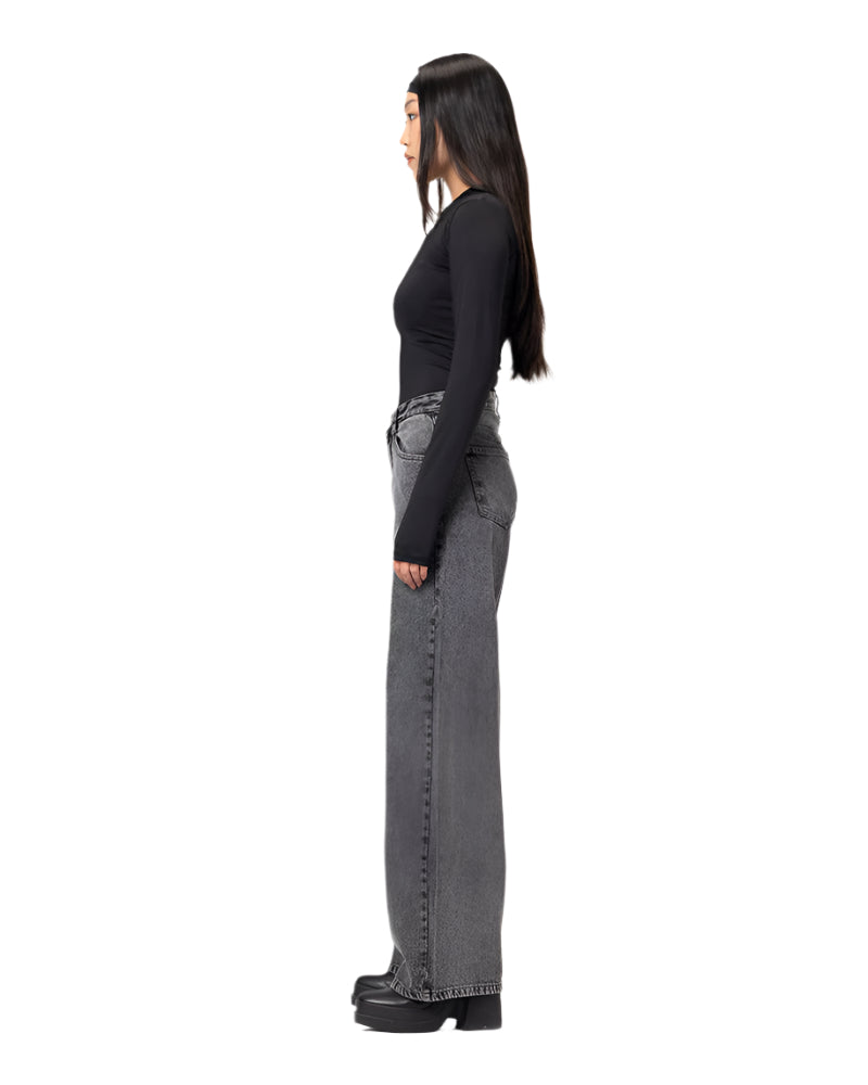 Side-Dazzling Pants