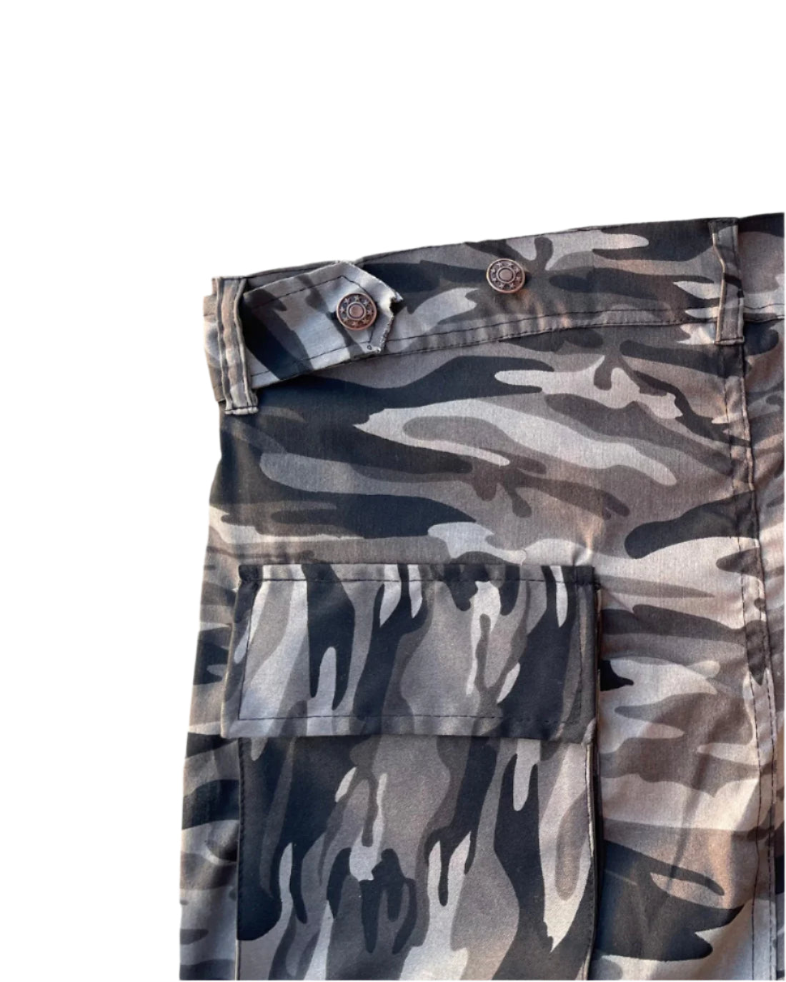 CARGO PANTS / CAMO