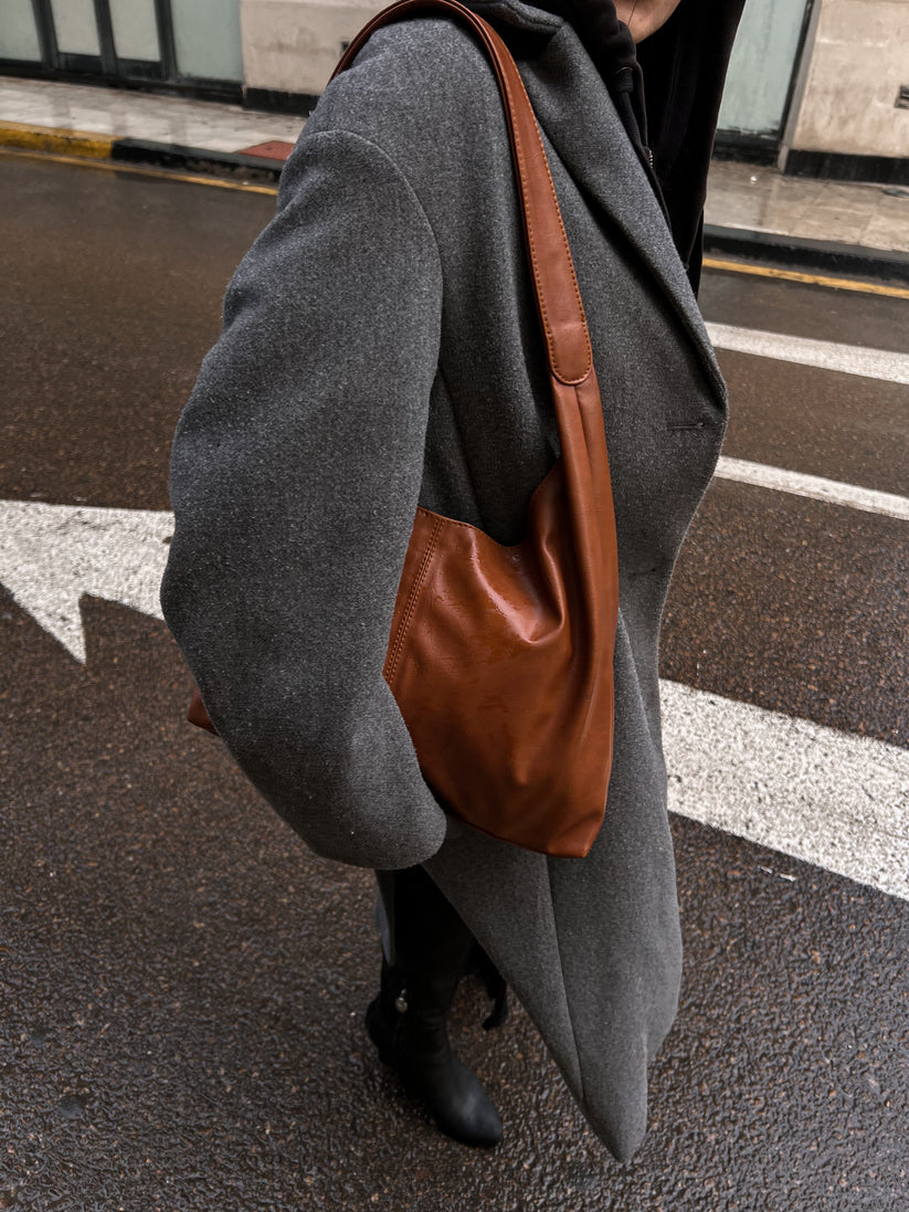 HOBO BAG GLOSSY