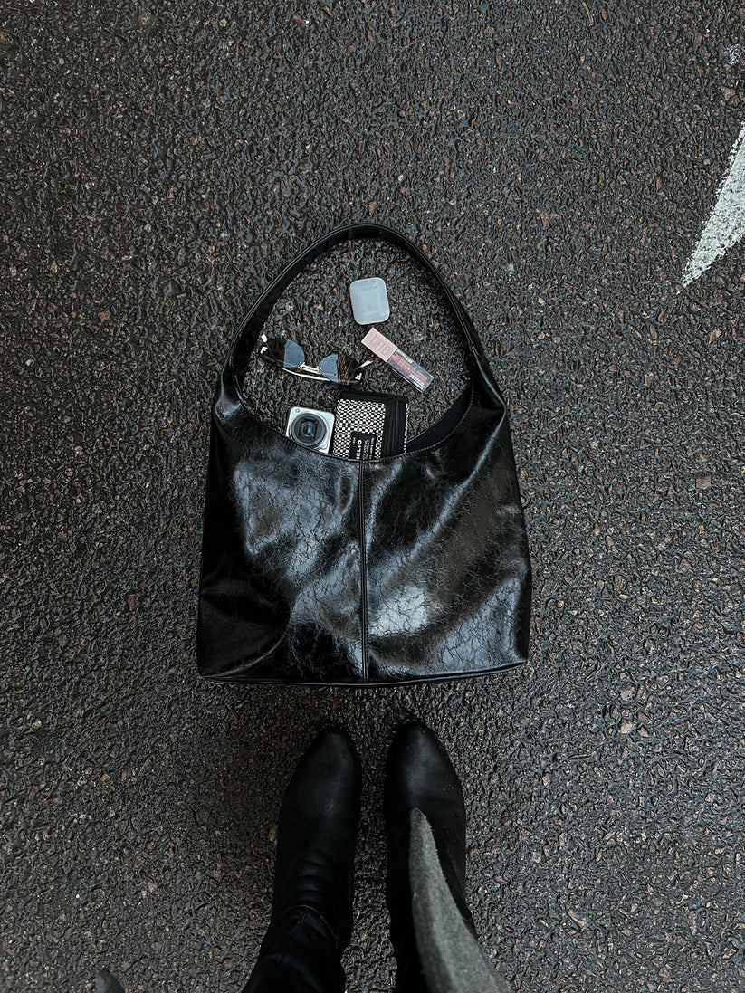 HOBO BAG GLOSSY