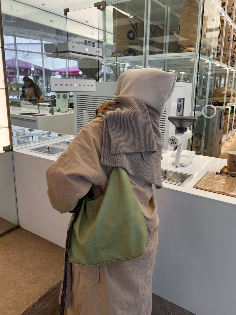 HOBO BAG GLOSSY