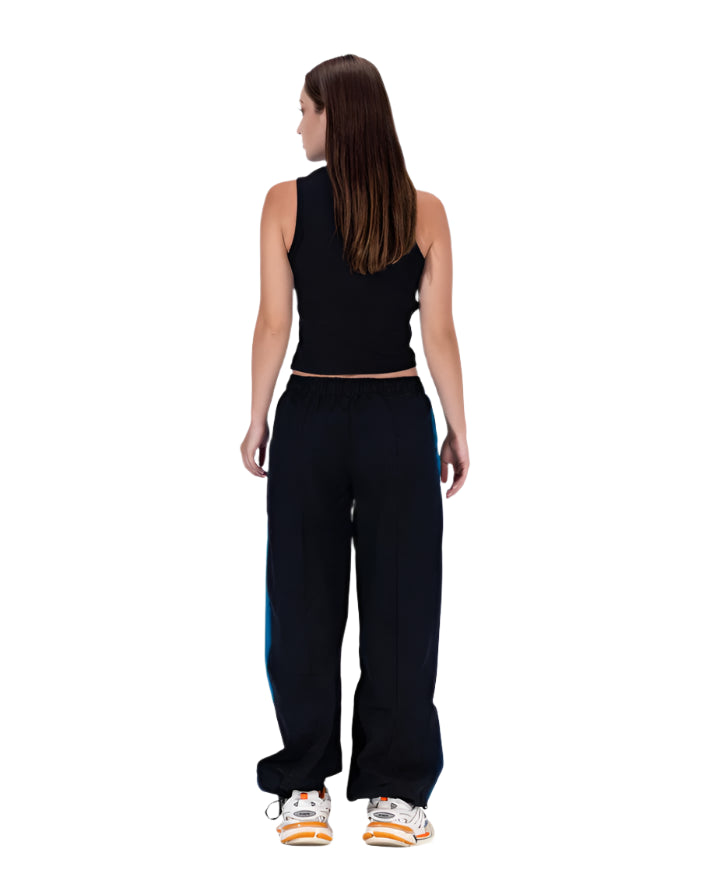 PARACHUTE PANTS IN BLACK "with blue lines"