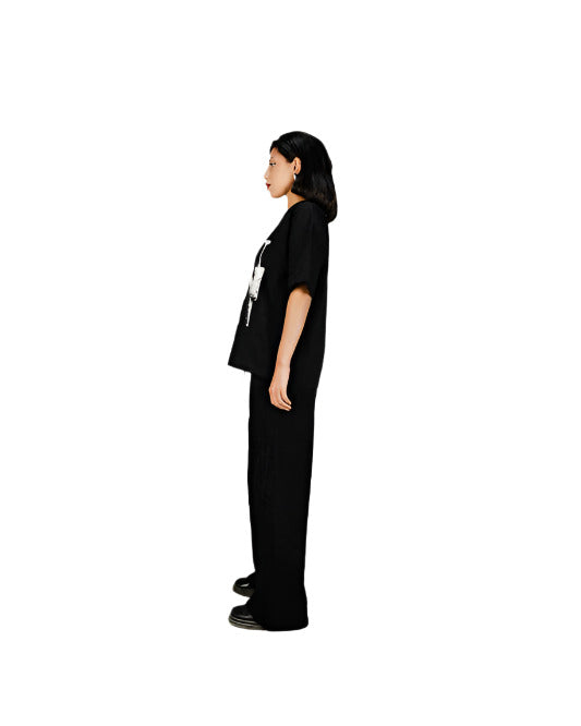 Black Tee